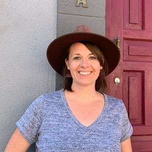 Meet your Posher, Becky